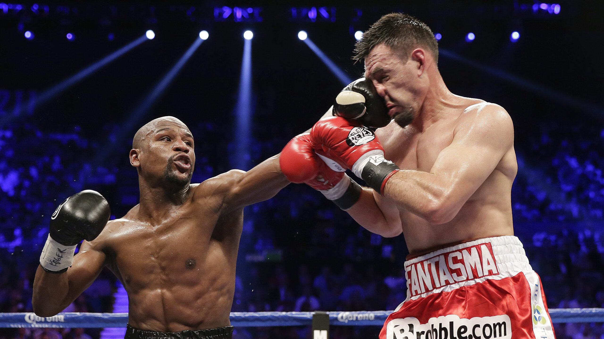 《直播平台经济：电竞赛事带动相关产业繁荣》，电竞直播平台如何盈利