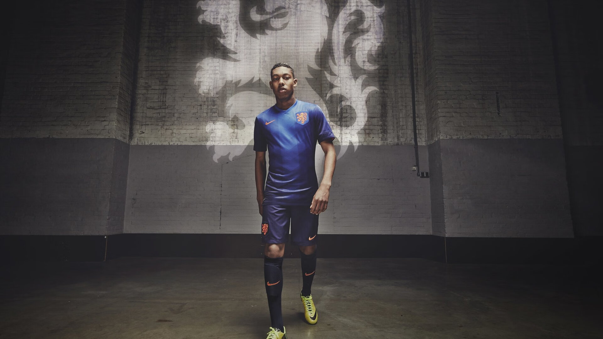 九游体育登录入口-意甲赛场看到的最精彩过人技巧，意甲精彩进球集锦